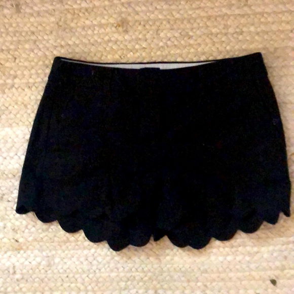 J. Crew Scallop Shorts - Picture 1 of 3